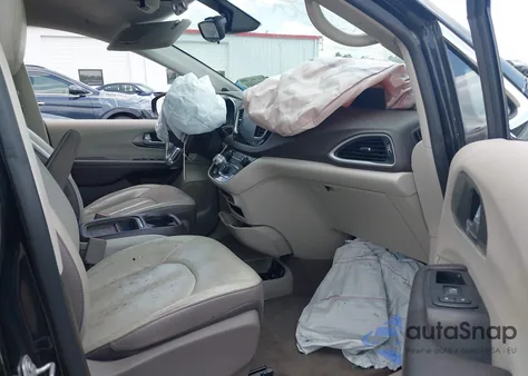 2017 Chrysler Pacifica Touring-L из США, поврежденный, VIN 2C4RC1BG1HR705602